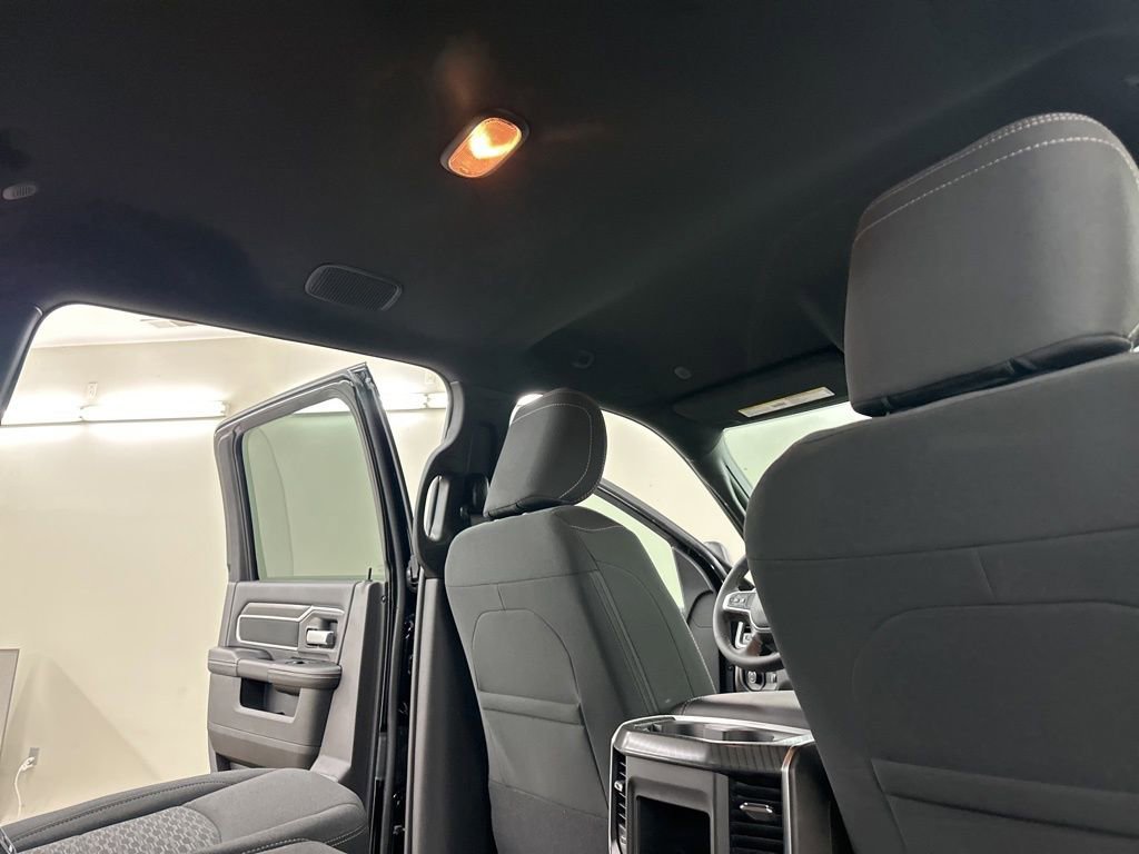 New 2026 RAM 2500 Big Horn AWD/4WD image 19