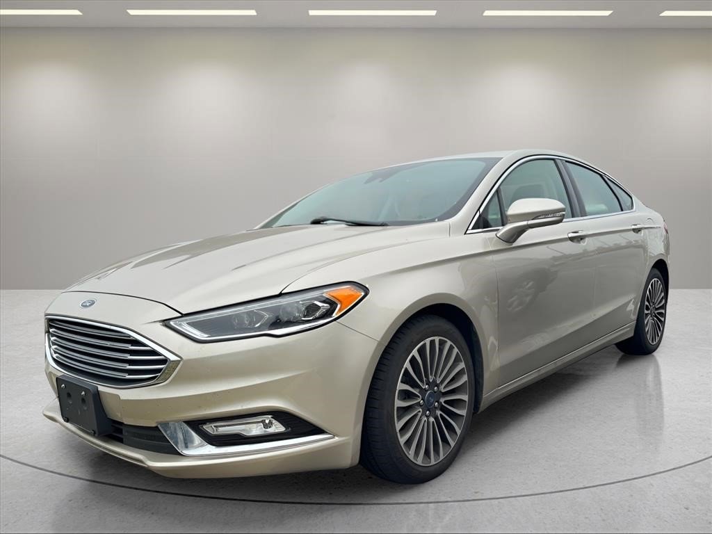 Used 2017 Ford Fusion SE w/ Fusion SE Technology Package