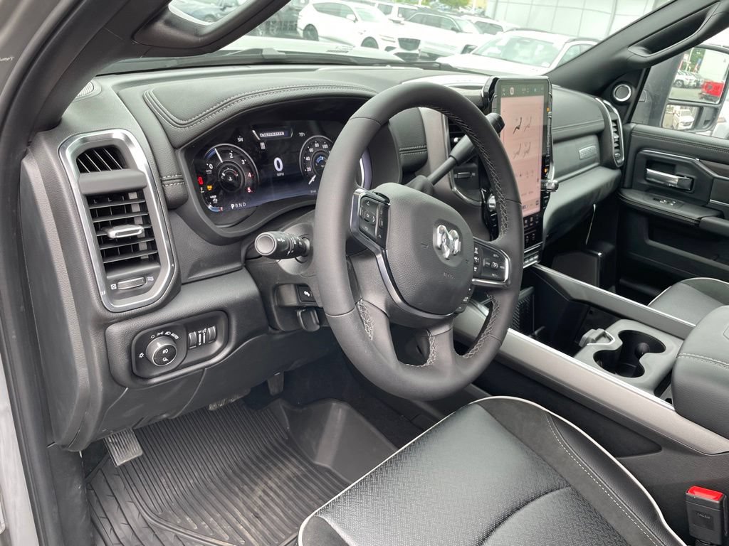New 2026 RAM 2500 Laramie AWD/4WD image 10