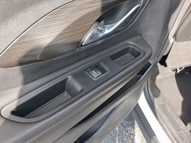 Used 2020 GMC Terrain SLT AWD/4WD image 10