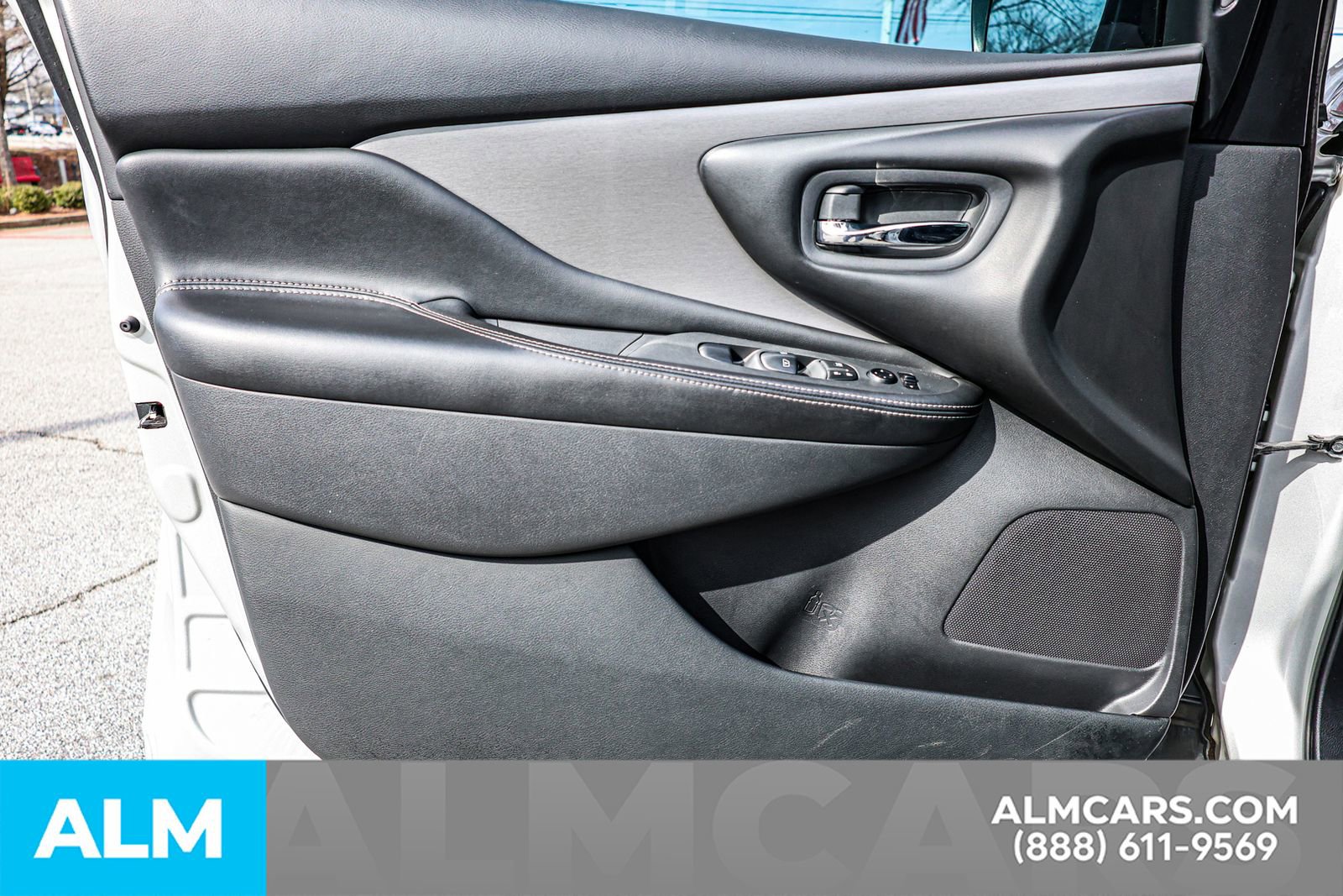 Used 2021 Nissan Murano SV image 38