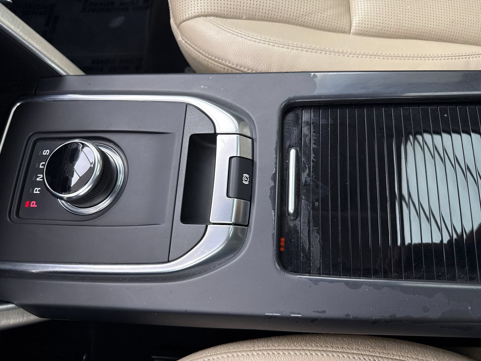 Used 2019 Land Rover Discovery Sport AWD/4WD image 31