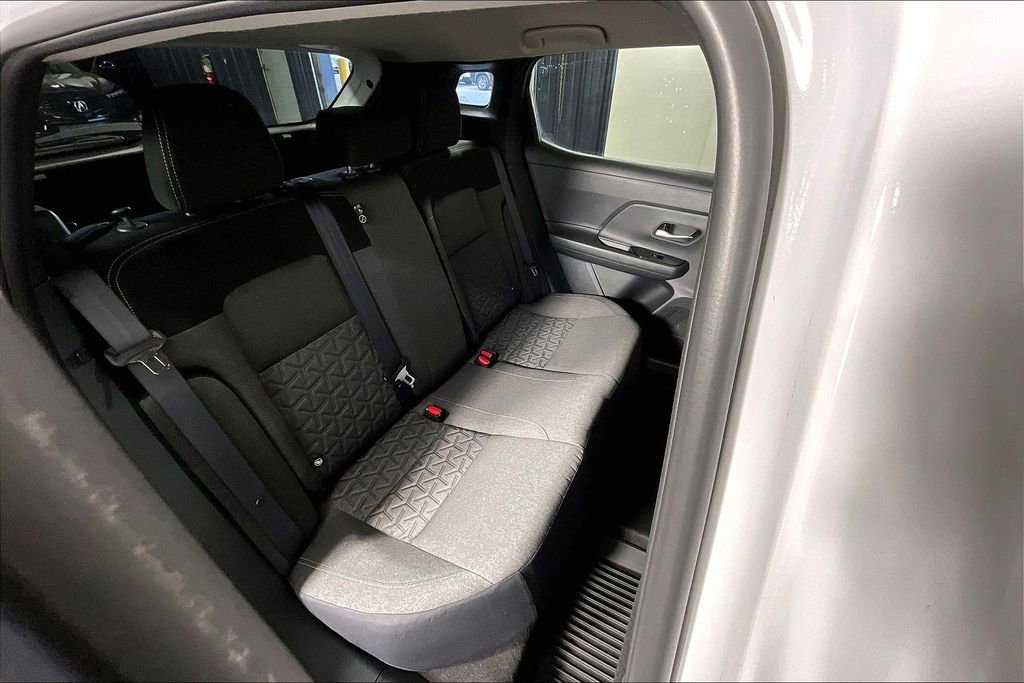 Certified 2025 Nissan Kicks SV image 36