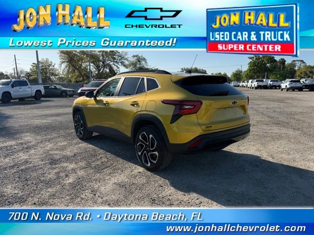 Used 2025 Chevrolet Trax RS w/ Driver Confidence Package image 6