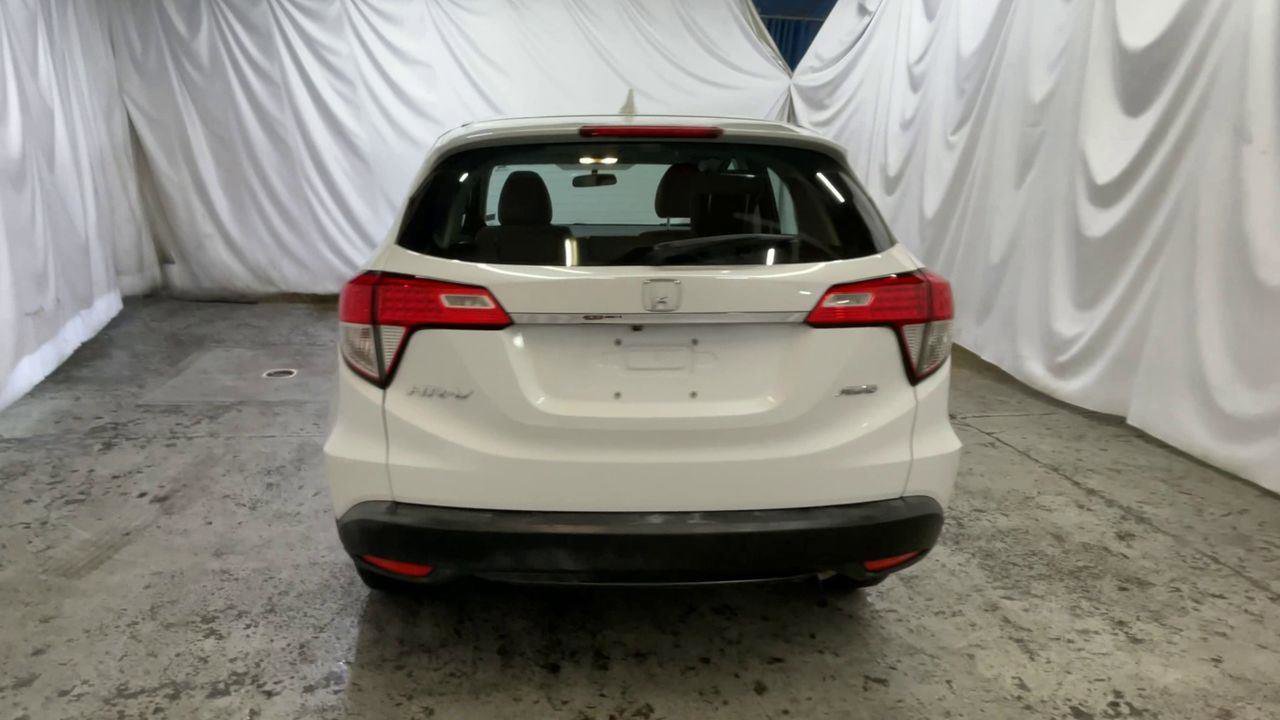Used 2021 Honda HR-V LX image 7