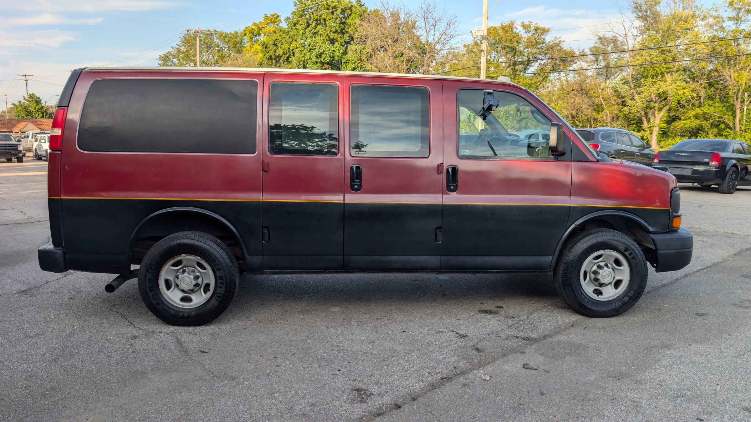 Used 2005 Chevrolet Express 3500 image 7