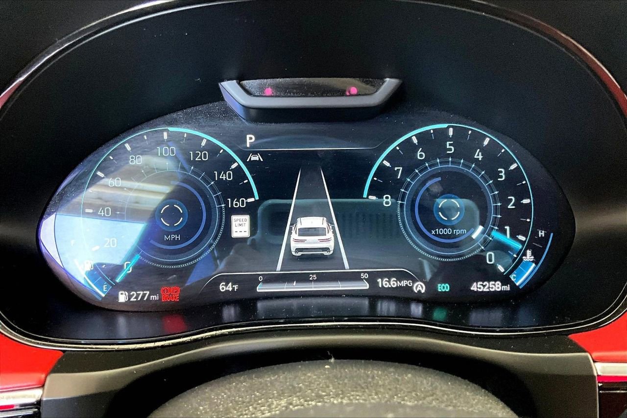 Used 2023 Genesis GV70 2.5T w/ Sport Prestige Package image 18