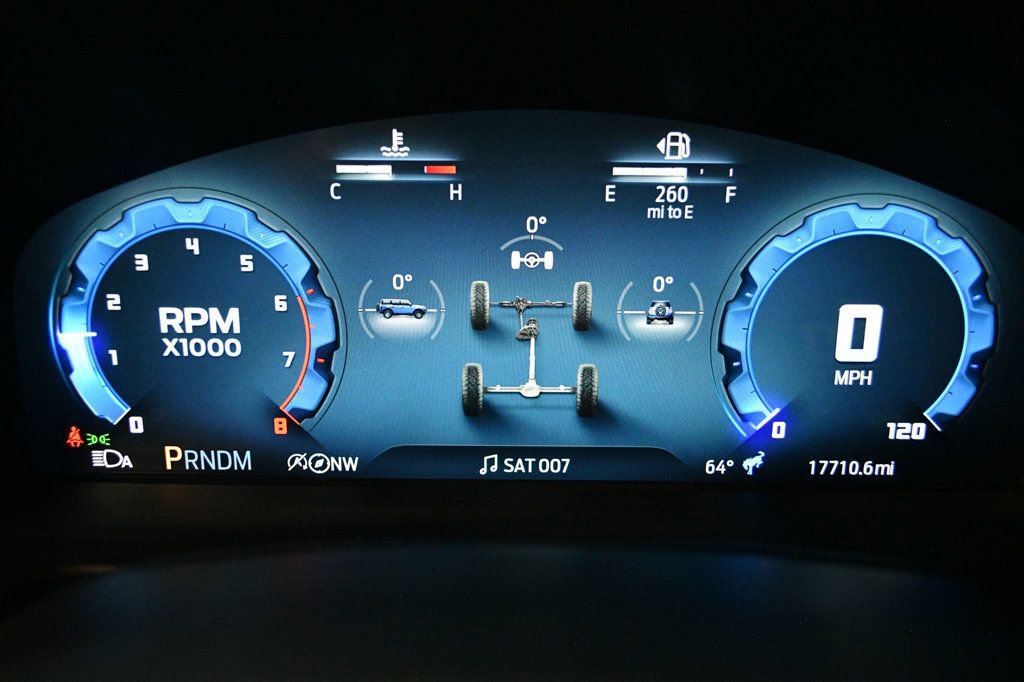 Used 2025 Ford Bronco Outer Banks AWD/4WD image 42