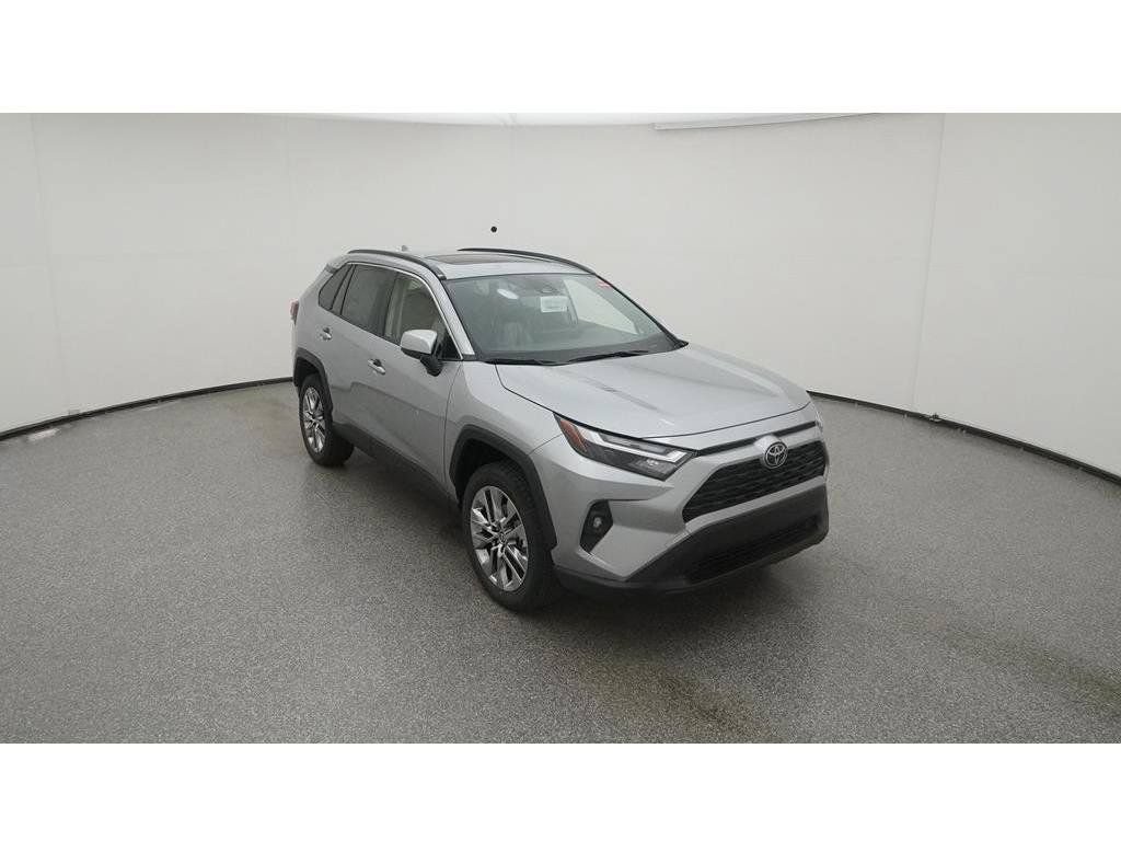 Used 2023 Toyota RAV4 XLE Premium FWD image 17