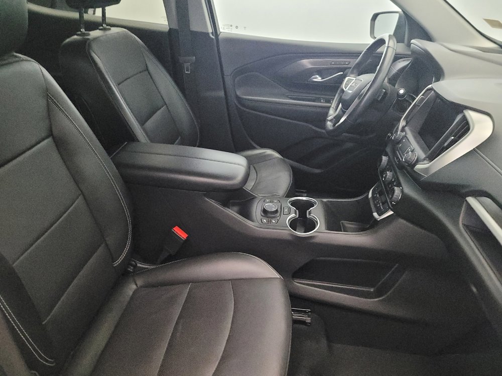 Used 2022 GMC Terrain SLT w/ Tech Package image 21