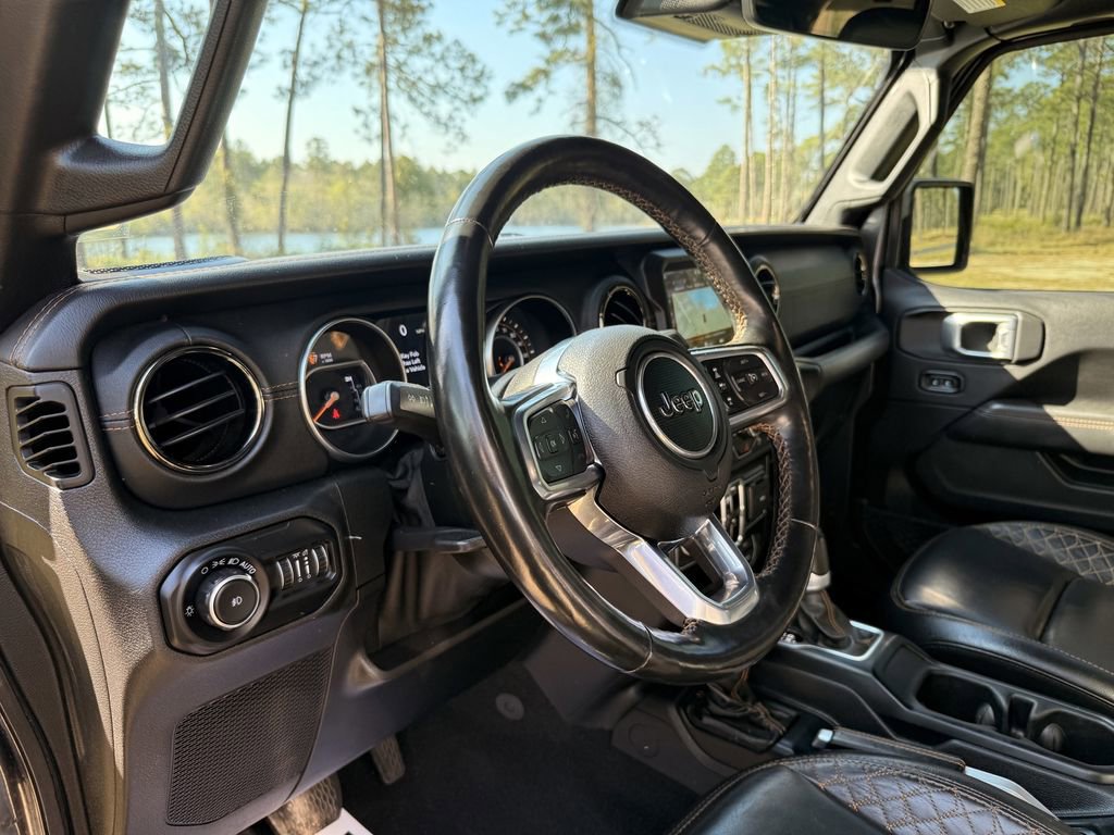 Used 2021 Jeep Wrangler Unlimited Sahara AWD/4WD image 17