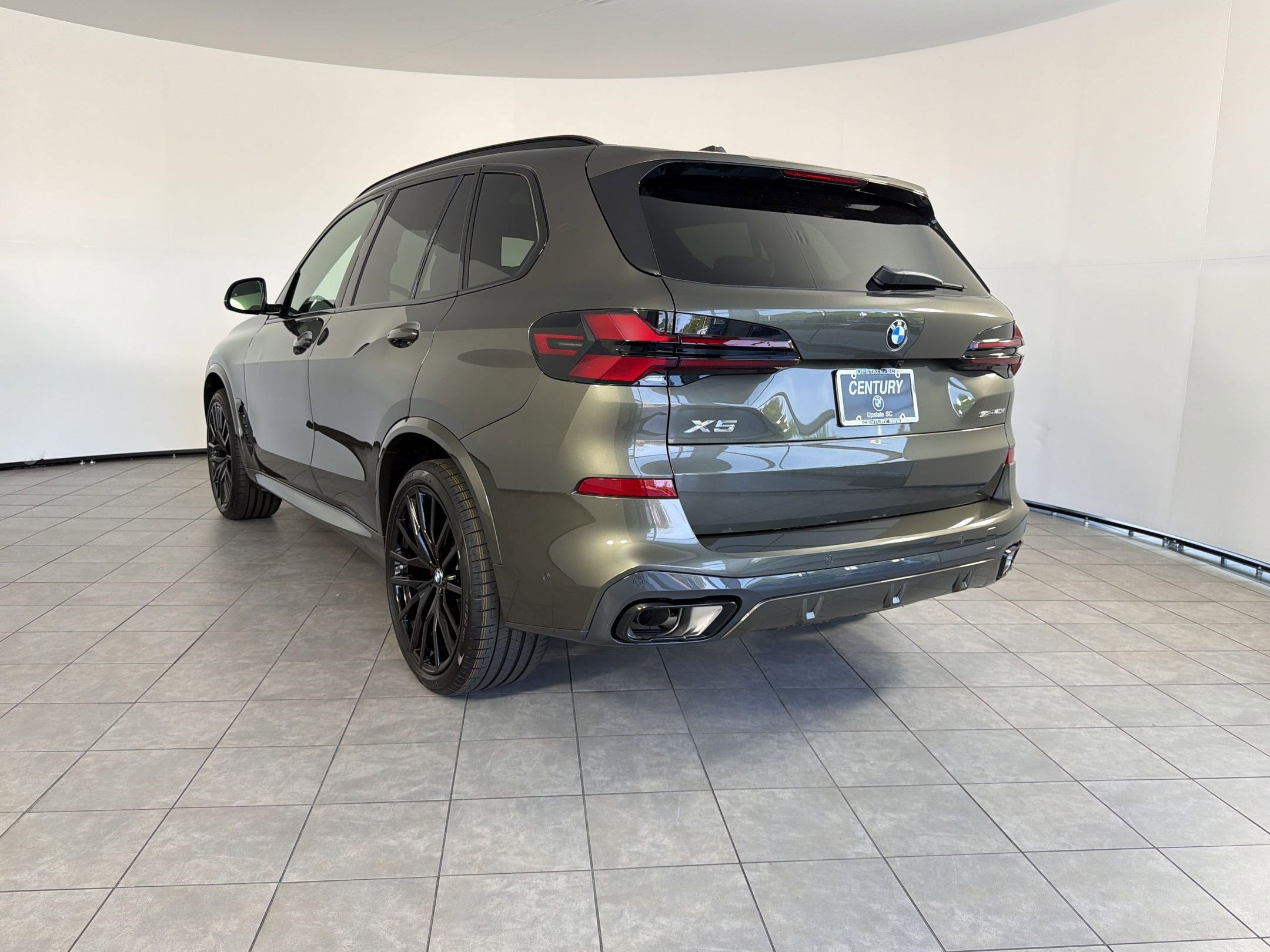 New 2026 BMW X5 sDrive40i RWD image 3