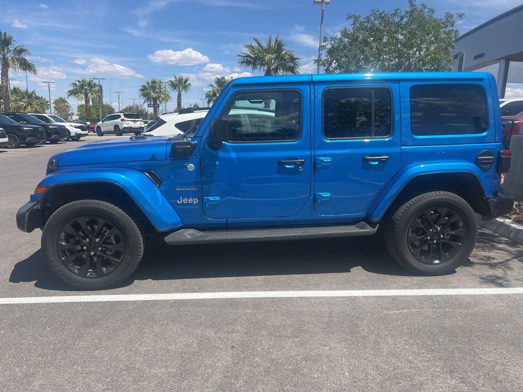 Used 2022 Jeep Wrangler Unlimited Sahara w/ Safety Group AWD/4WD image 30