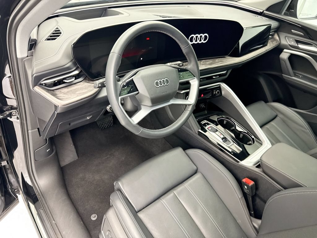 Certified 2025 Audi Q5 Premium w/ Premium Plus AWD/4WD image 9