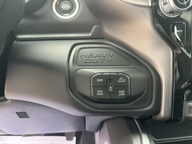 New 2026 RAM 2500 Big Horn AWD/4WD image 15
