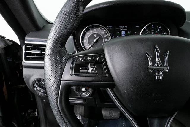 Used 2023 Maserati Ghibli Modena RWD image 10