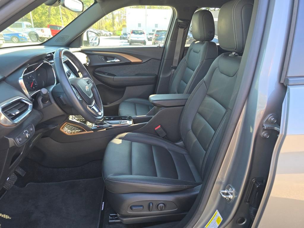 Used 2023 Chevrolet TrailBlazer ACTIV w/ Convenience Package image 9