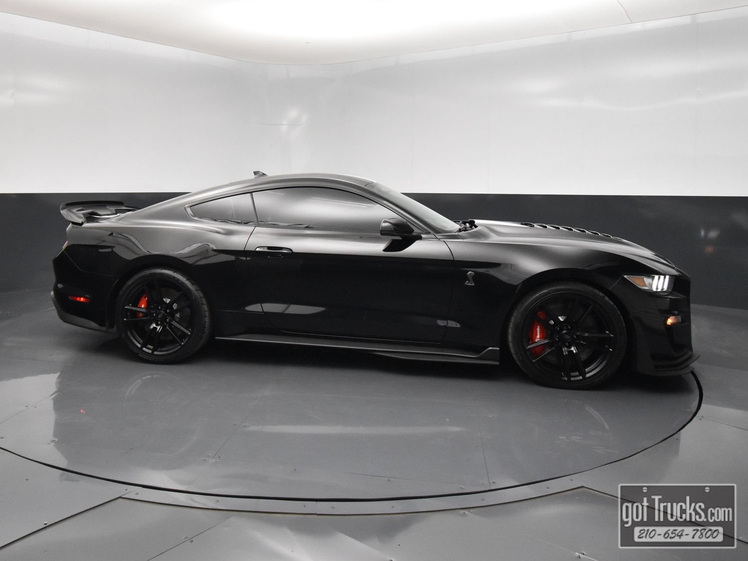 Used 2022 Ford Mustang Shelby GT500 w/ Technology Package RWD image 50