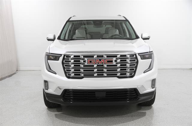 Used 2025 GMC Acadia Denali w/ LPO, Floor Liner Package FWD image 2