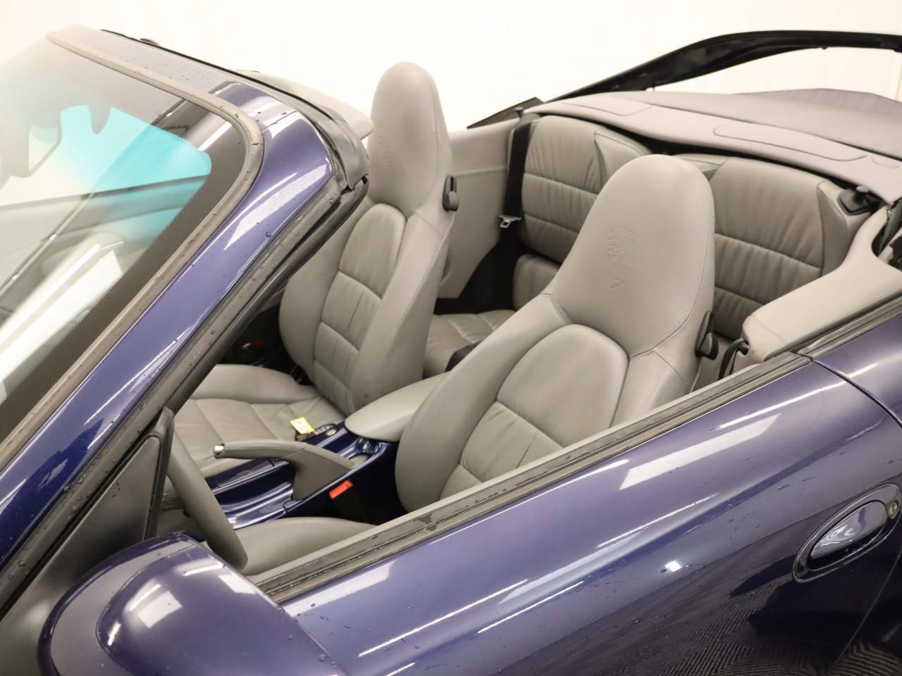 Used 2003 Porsche 911 Carrera image 20