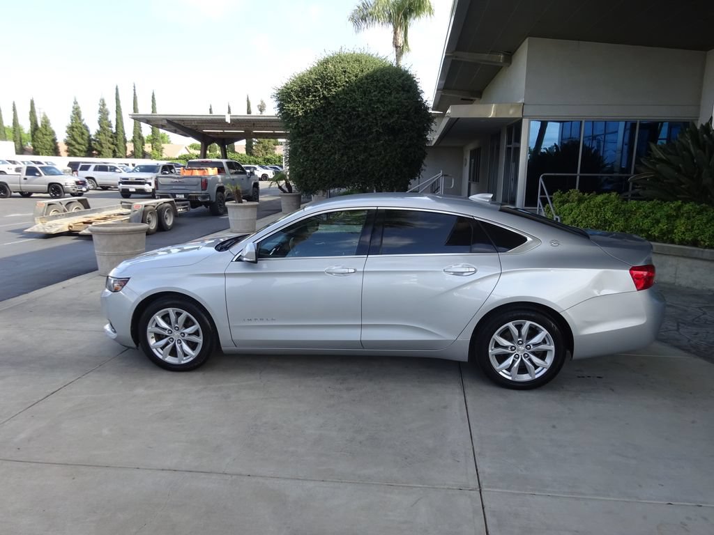 Used 2018 Chevrolet Impala LT w/ LT Entertainment Package FWD image 4