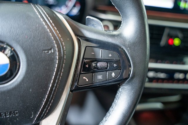 Used 2023 BMW 530i xDrive w/ Convenience Package image 15