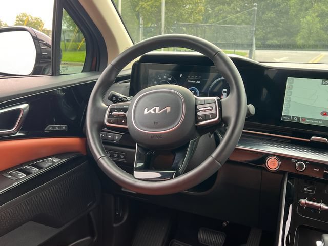 Used 2024 Kia Carnival SX Prestige FWD image 18