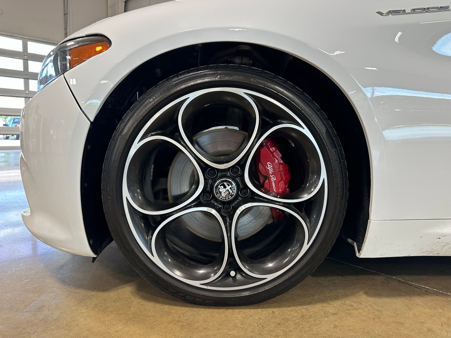 Used 2024 Alfa Romeo Giulia Veloce image 10