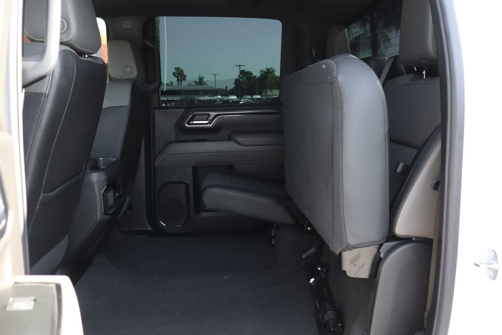 Used 2024 Chevrolet Silverado 2500 ZR2 w/ Technology Package AWD/4WD image 46
