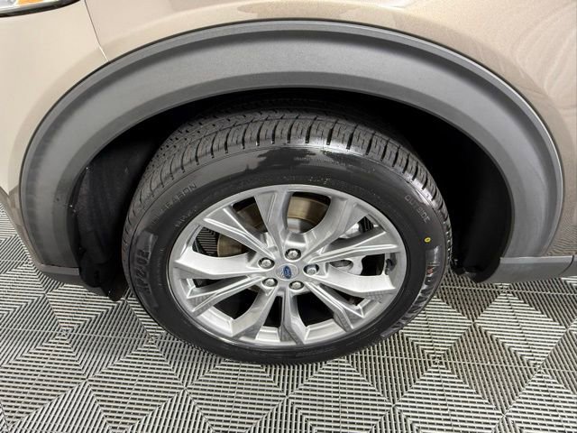 Used 2021 Ford Explorer Limited w/ Equipment Group 301A image 16