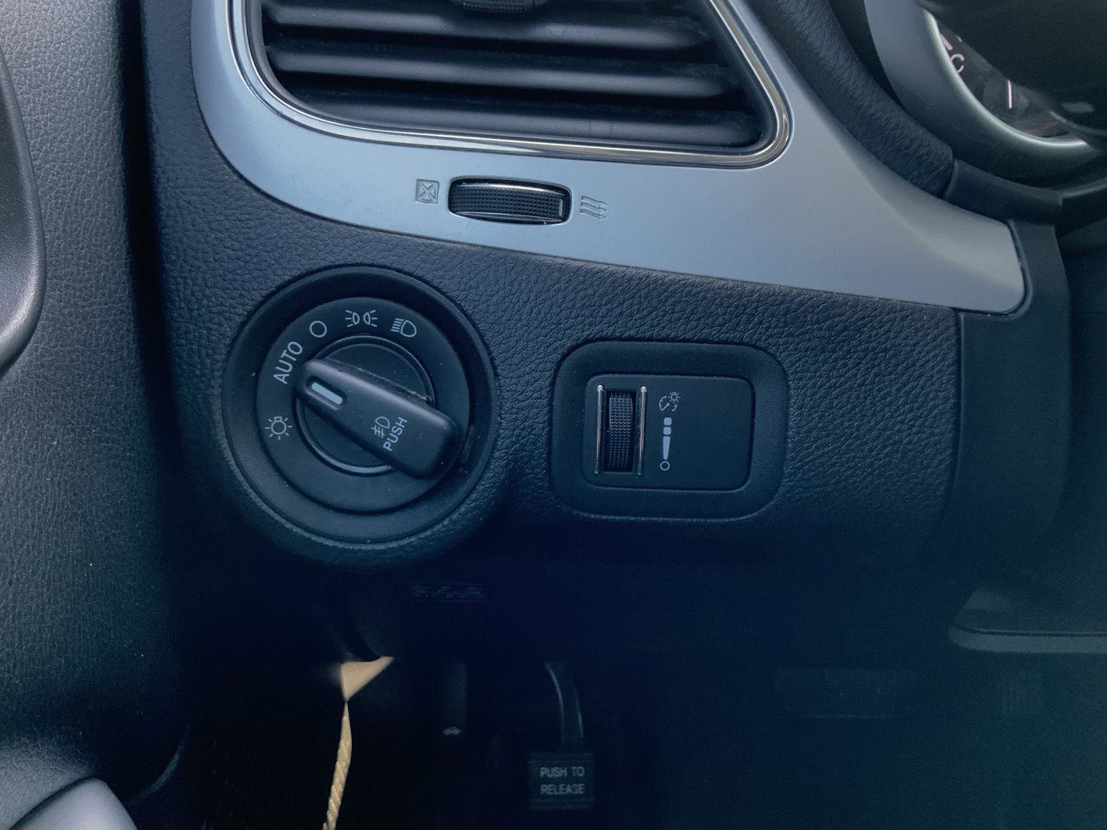 Used 2018 Dodge Journey GT image 32