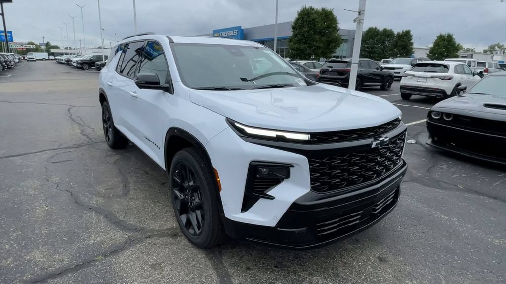 New 2026 Chevrolet Traverse RS w/ LPO, Floor Liner Package AWD/4WD image 4