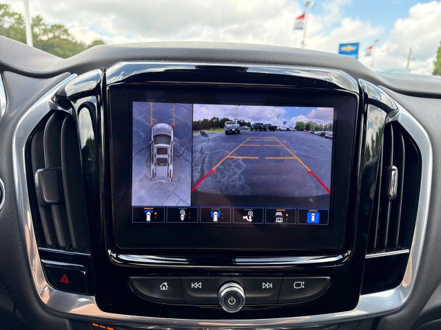 Used 2023 Chevrolet Traverse High Country w/ LPO, Floor Liner Package image 31