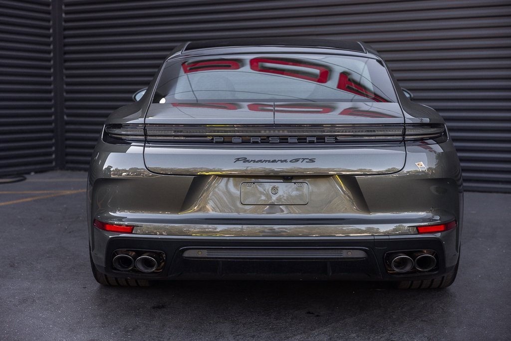 Certified 2025 Porsche Panamera GTS image 8