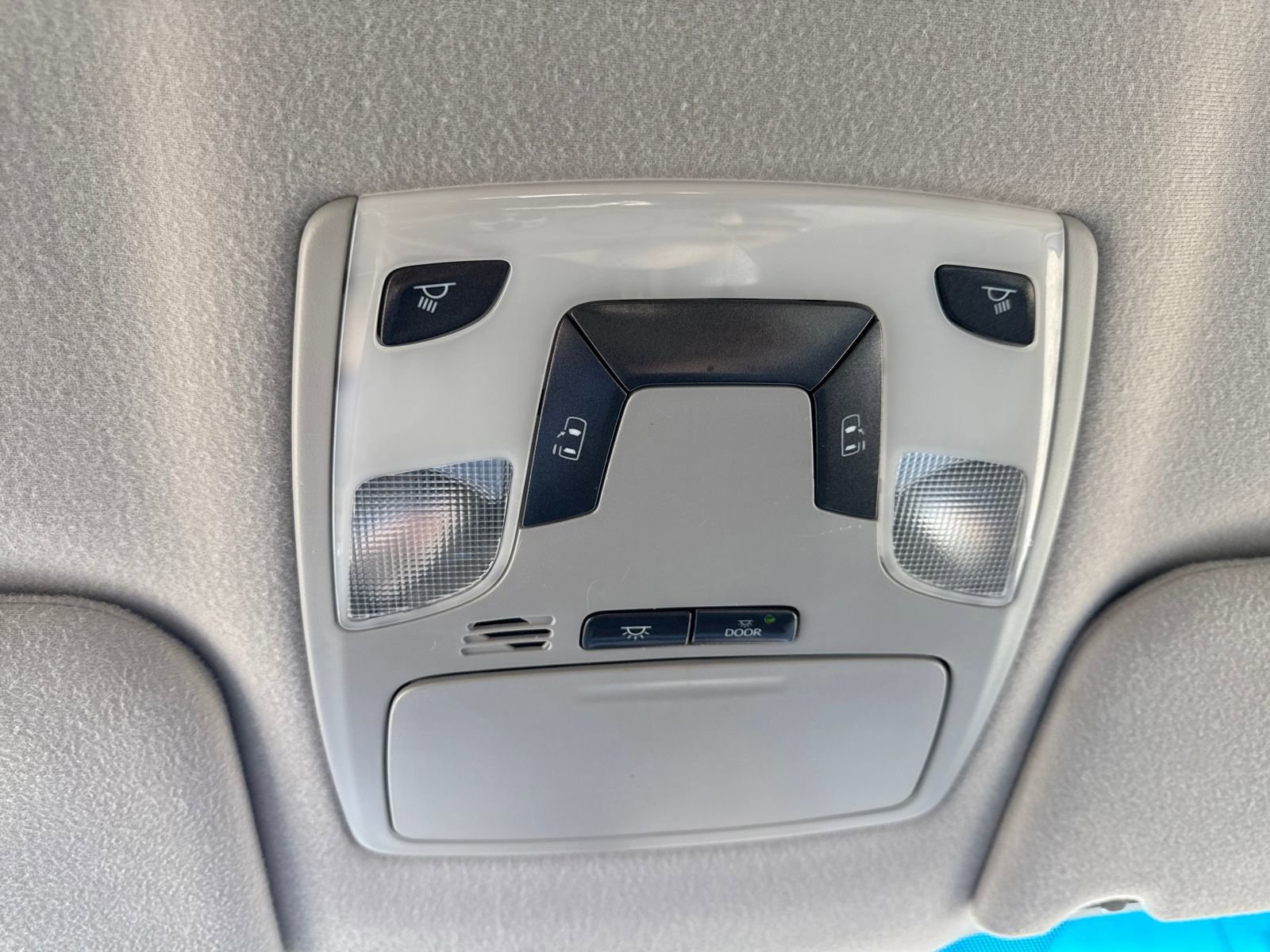 Used 2014 Toyota Sienna LE image 21