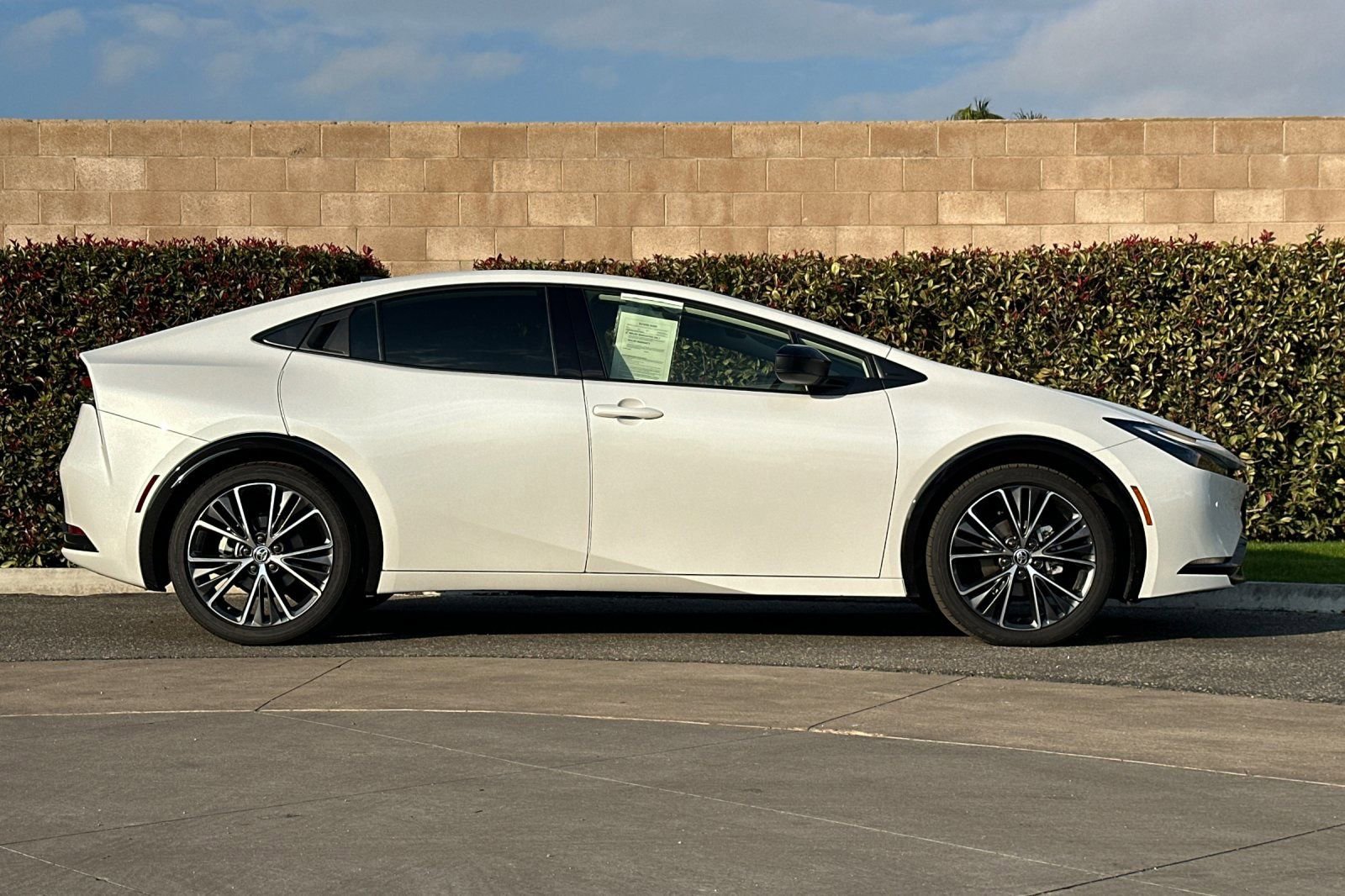 Used 2026 Toyota Prius XLE image 3