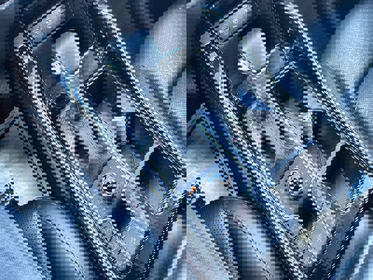 Certified 2023 Kia Sorento SX image 14