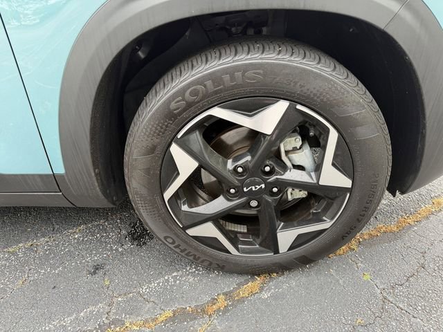 Certified 2025 Kia Seltos EX w/ EX Sunroof Package FWD image 48
