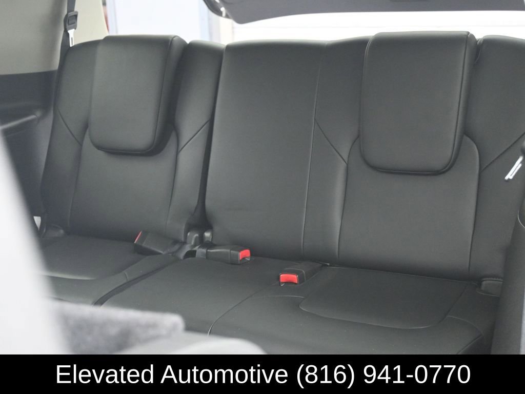 Used 2024 Nissan Armada Platinum w/ Captain's Chairs Package image 23