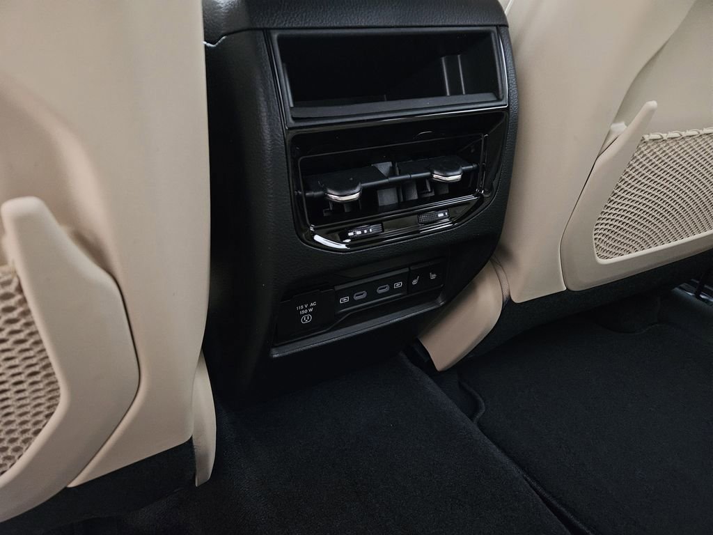 New 2026 Jeep Grand Cherokee Limited image 13