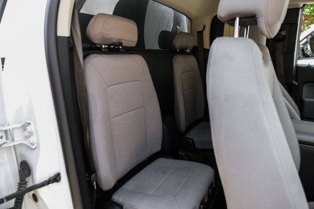 Used 2020 Chevrolet Colorado LT w/ Safety Package RWD image 30