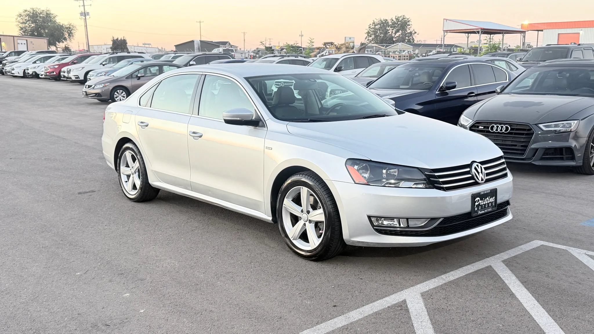 Used 2015 Volkswagen Passat 1.8T Limited Edition FWD image 4