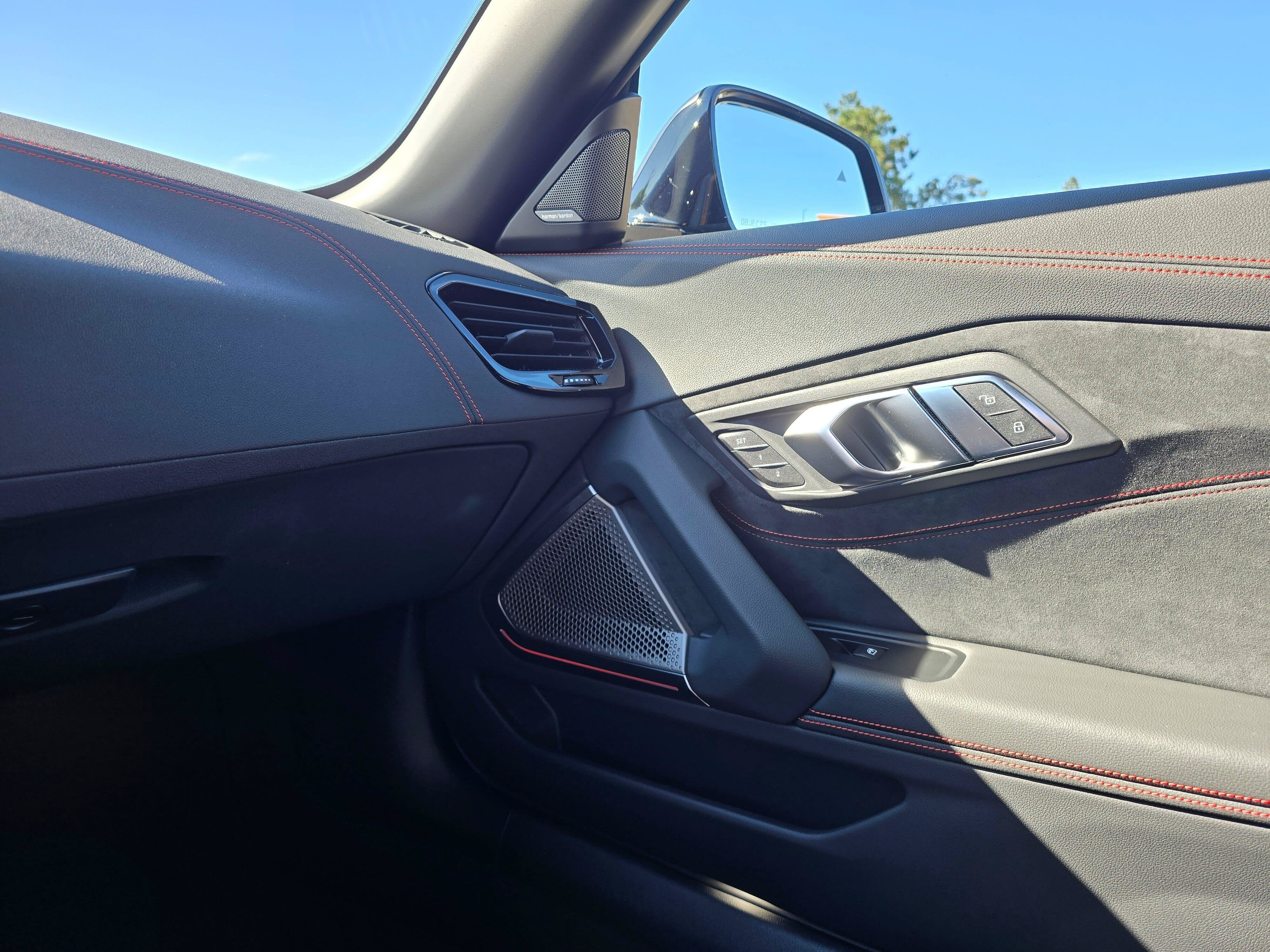 New 2026 BMW Z4 M40i RWD image 24
