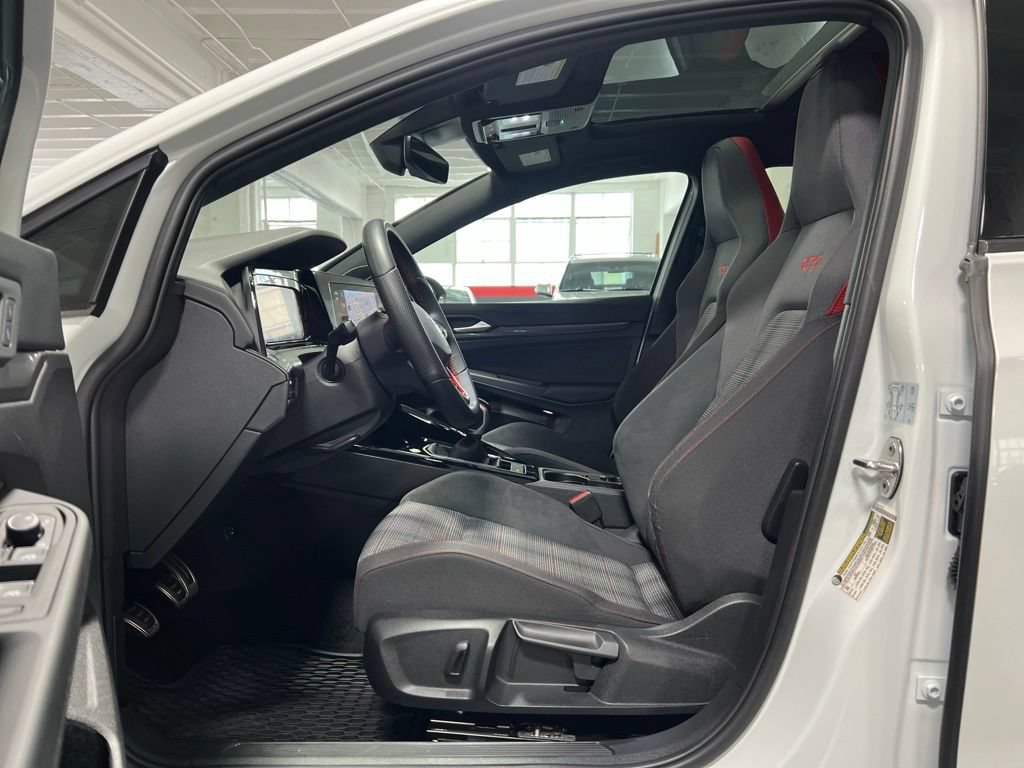 Used 2024 Volkswagen GTI SE FWD image 12