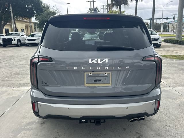 Certified 2024 Kia Telluride SX w/ Towing Package FWD image 7