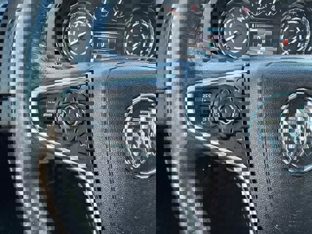 Used 2015 Buick Regal image 16