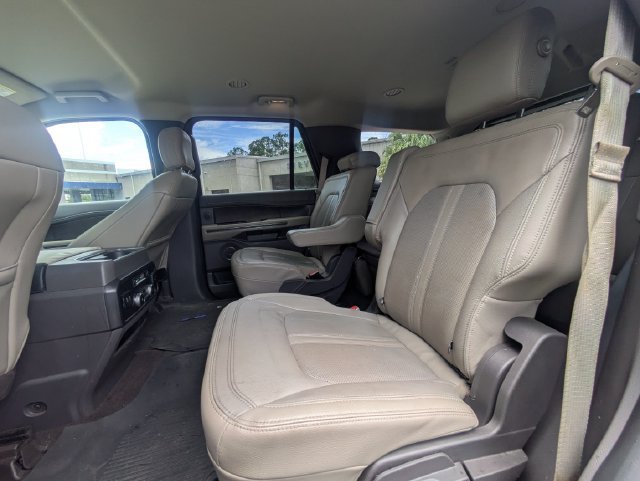 Used 2020 Ford Expedition Limited RWD image 13