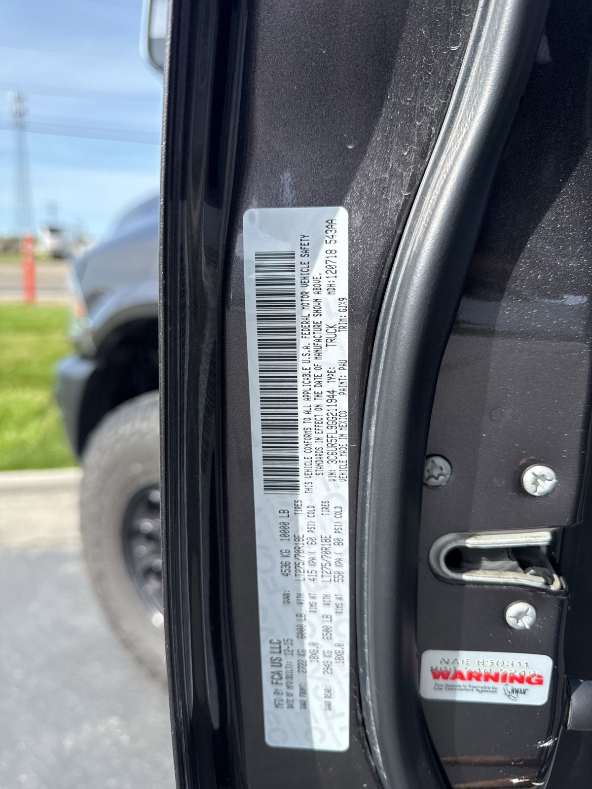 Used 2016 RAM 2500 Laramie w/ Snow Chief Group AWD/4WD image 16