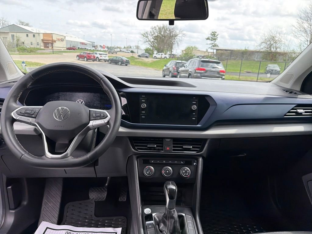 Used 2022 Volkswagen Taos SE image 14