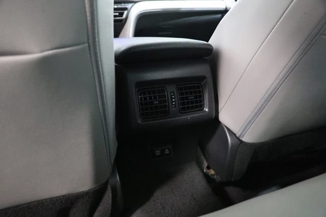 Used 2025 Toyota Camry SE FWD image 31